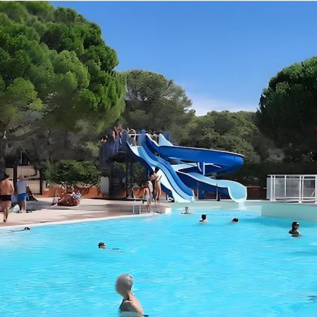 Domaine Du Pin De La Legue Villa Frejus Bagian luar foto